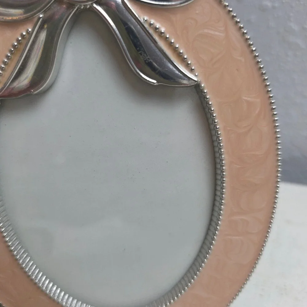 Silver Tone Peachy Pink Enamel Bow Oval Picture Frame‎ Beaded Edge Tabletop